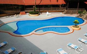 Hotel El Bambu